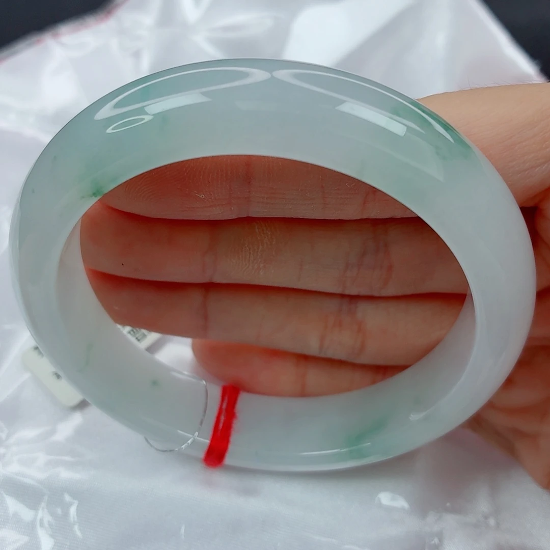 翡翠未镶嵌手镯58.7正圈，冰底胶润，绿花耐看，版型好，022