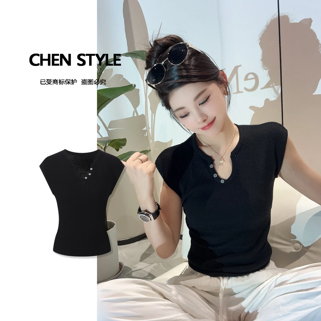 楚楚君~【优雅知性】Y36147早春款V领纽扣显气质针织无袖上衣