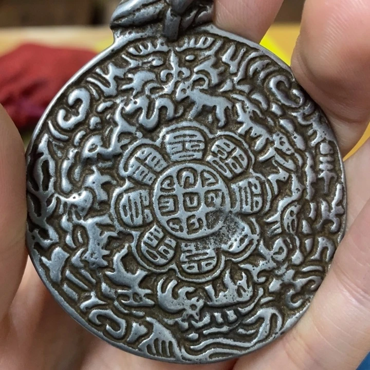 摆件中古工艺品一件