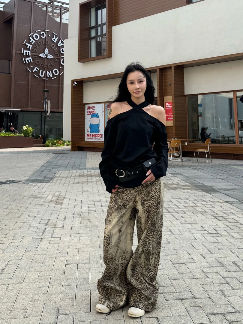 25273网红同款秋季美式辣妹腰头贴片黄豹纹宽松牛仔阔腿裤设计感