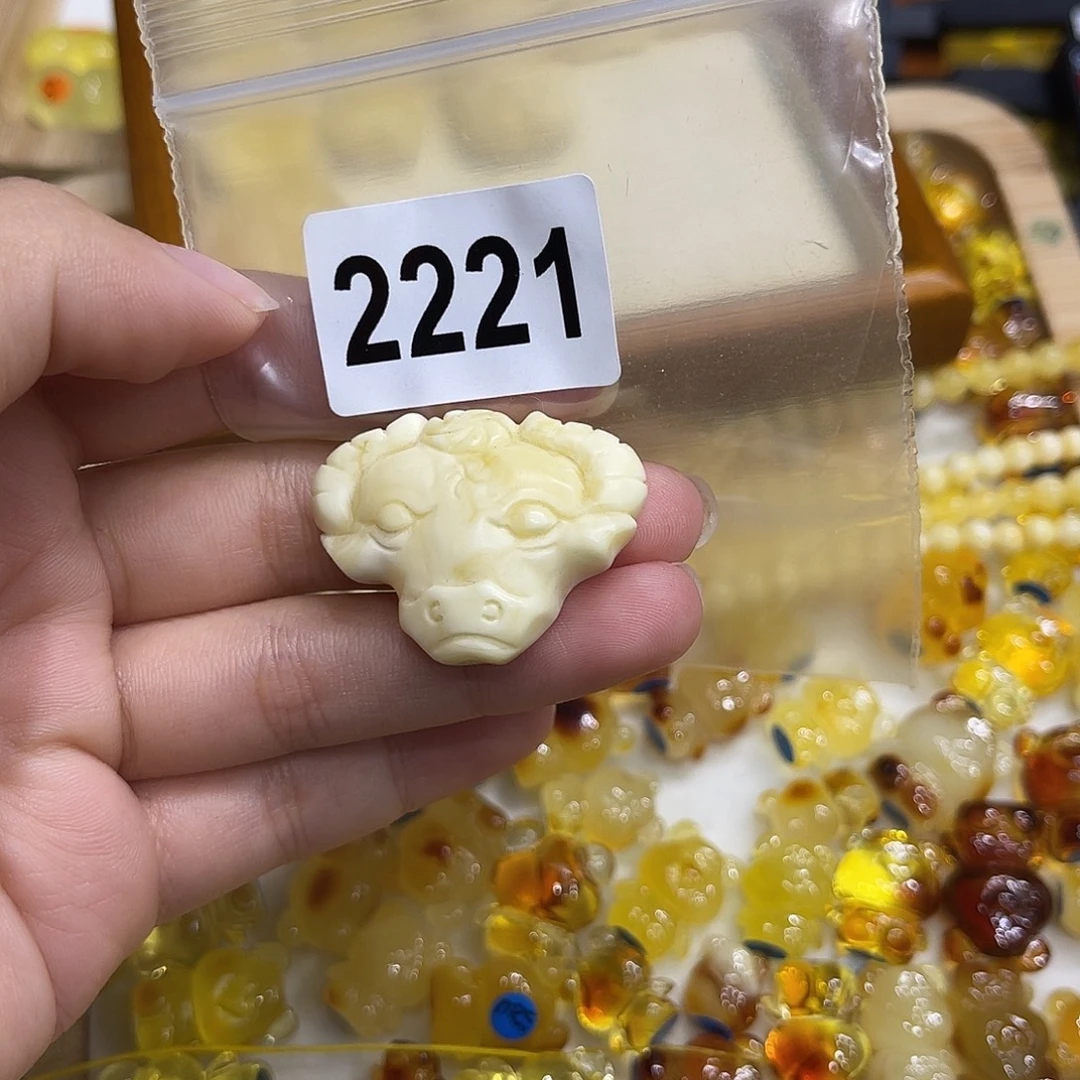 一***念琥珀未镶嵌珠宝奇石