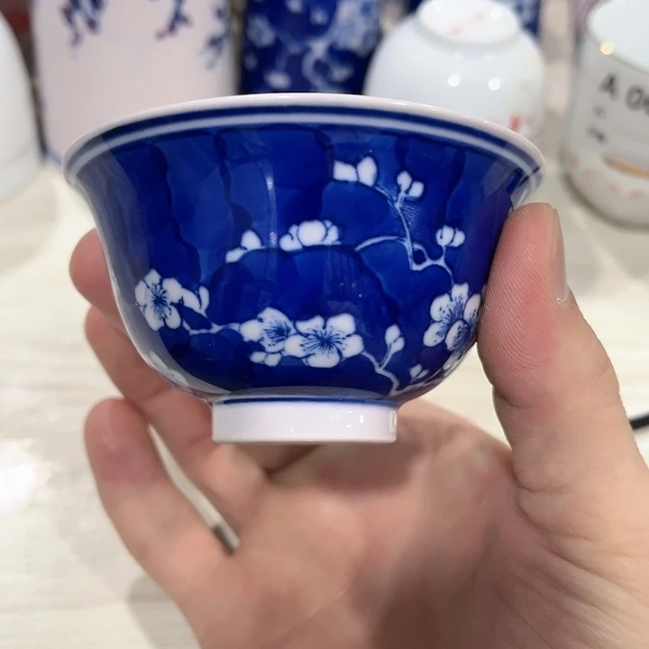 瓷片///////景德镇陶瓷杯子。红。