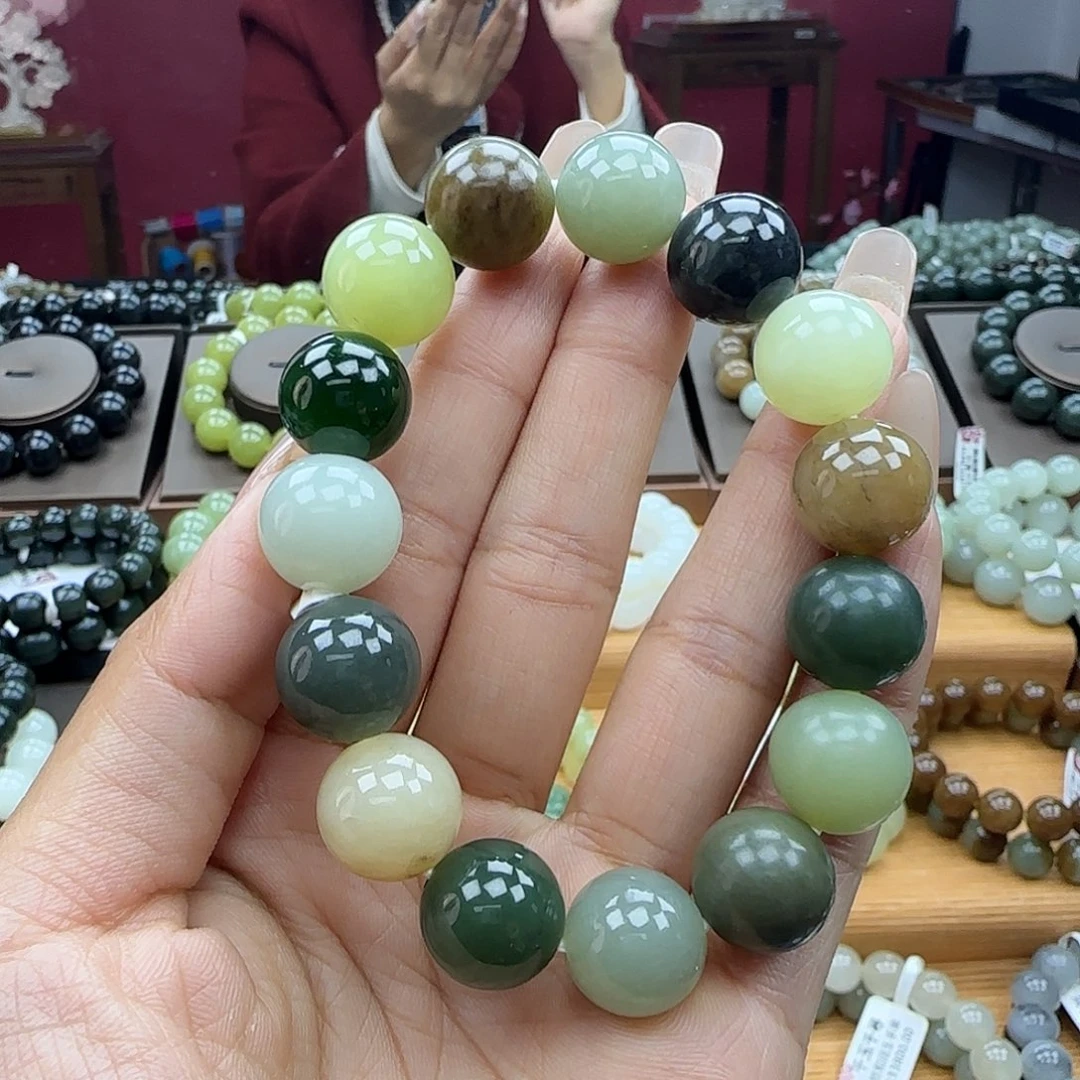 和田玉未镶嵌手链