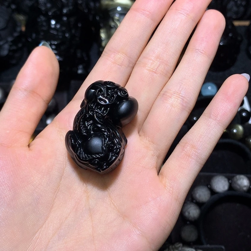 【闪购商品】未镶嵌黑曜岩珠宝奇石楚****e