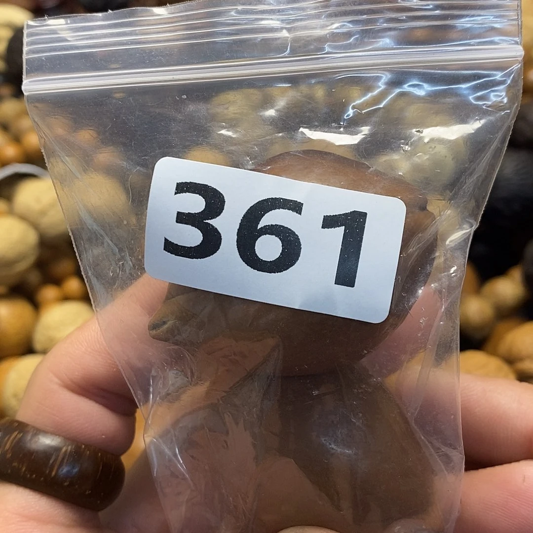 吊坠橄榄核快**鱼