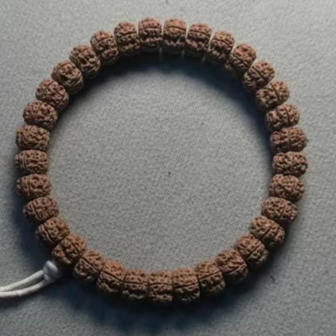 老树梅花金刚菩提手持 尺寸9-12之间 原生态 下水去黄