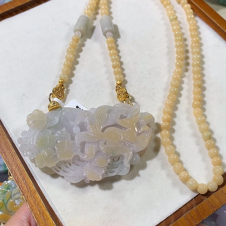 翡翠未镶嵌颈饰翡翠吊坠