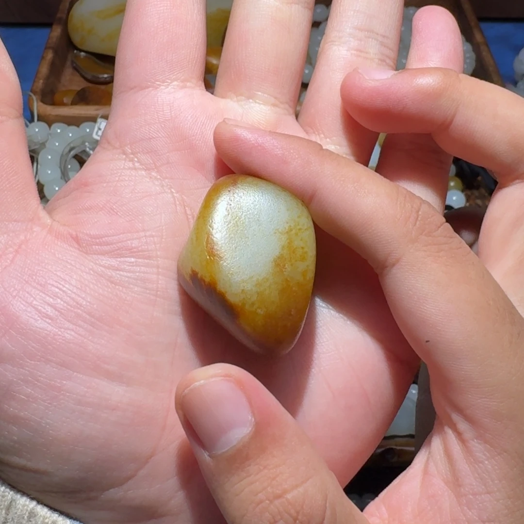 新***司和田玉（子料）未镶嵌颈饰