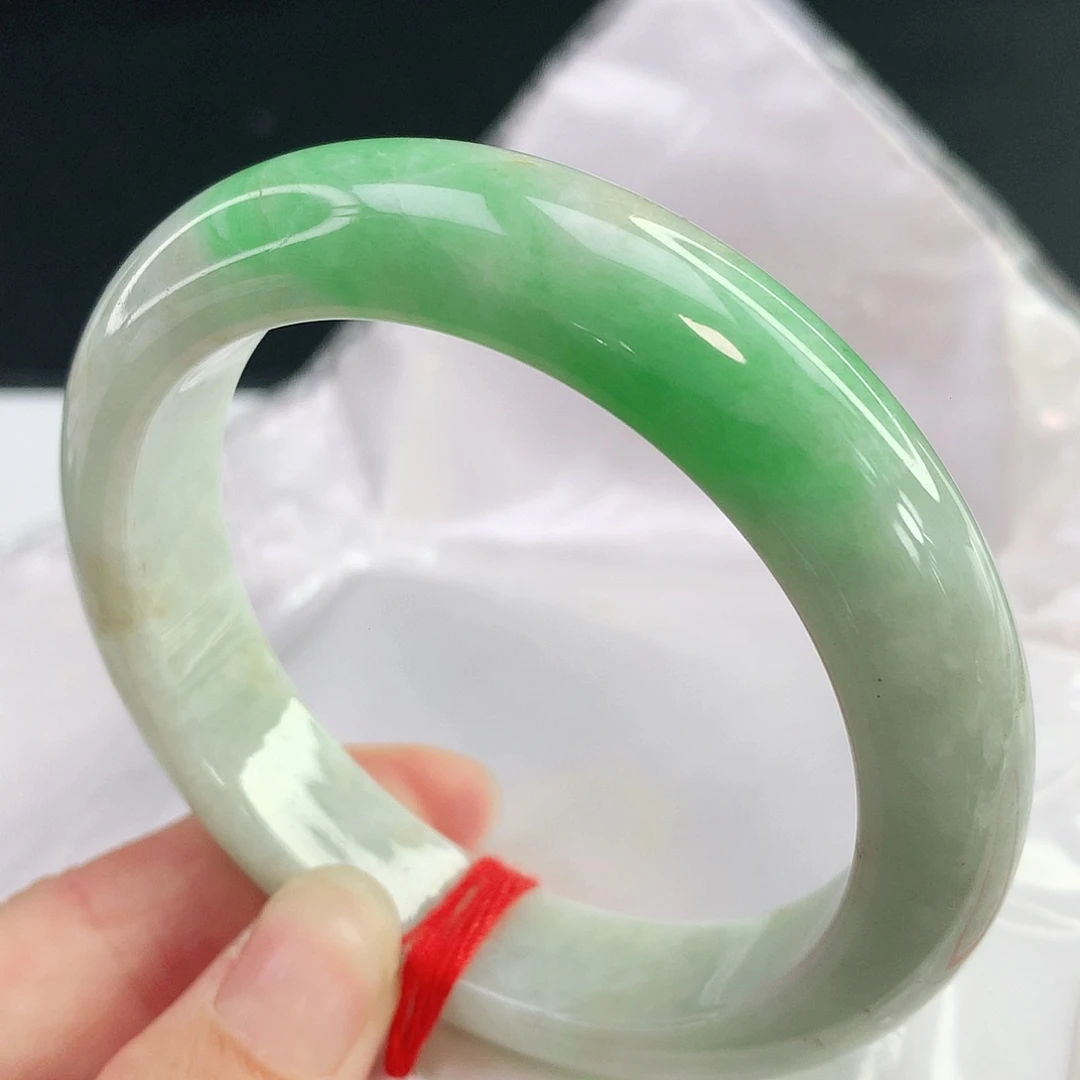 翡翠手镯未镶嵌712