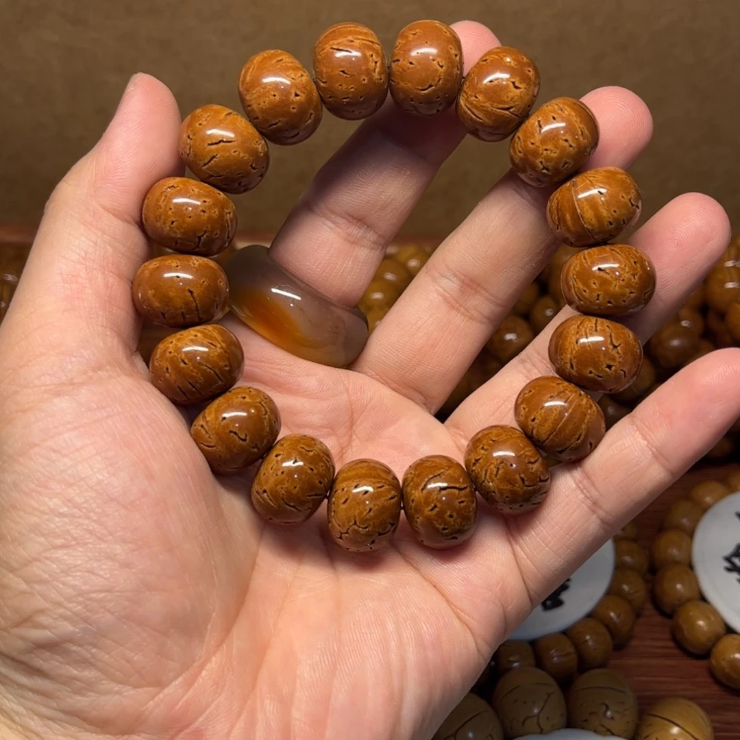 3树王红魔鼓珠，尺寸16.8