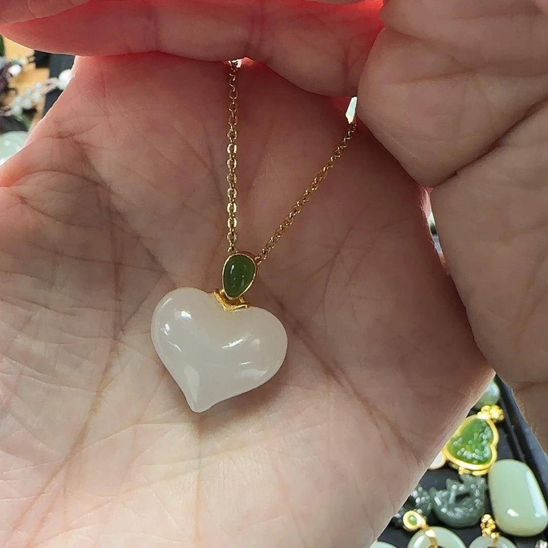 吊坠(赠链)银S925镶嵌和田玉