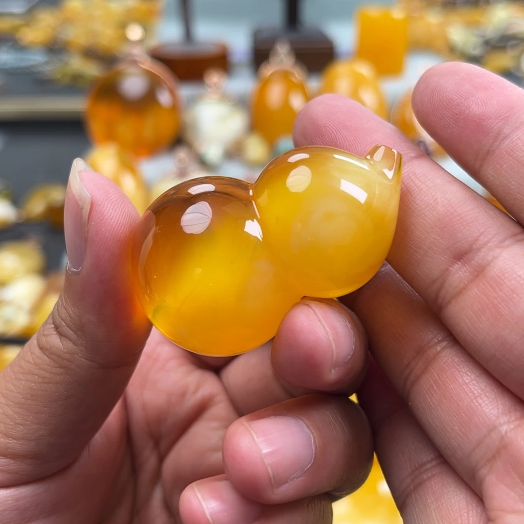 未镶嵌蜜蜡珠宝奇石