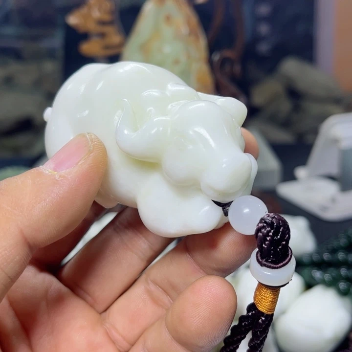 蛇纹石玉手把件未镶嵌