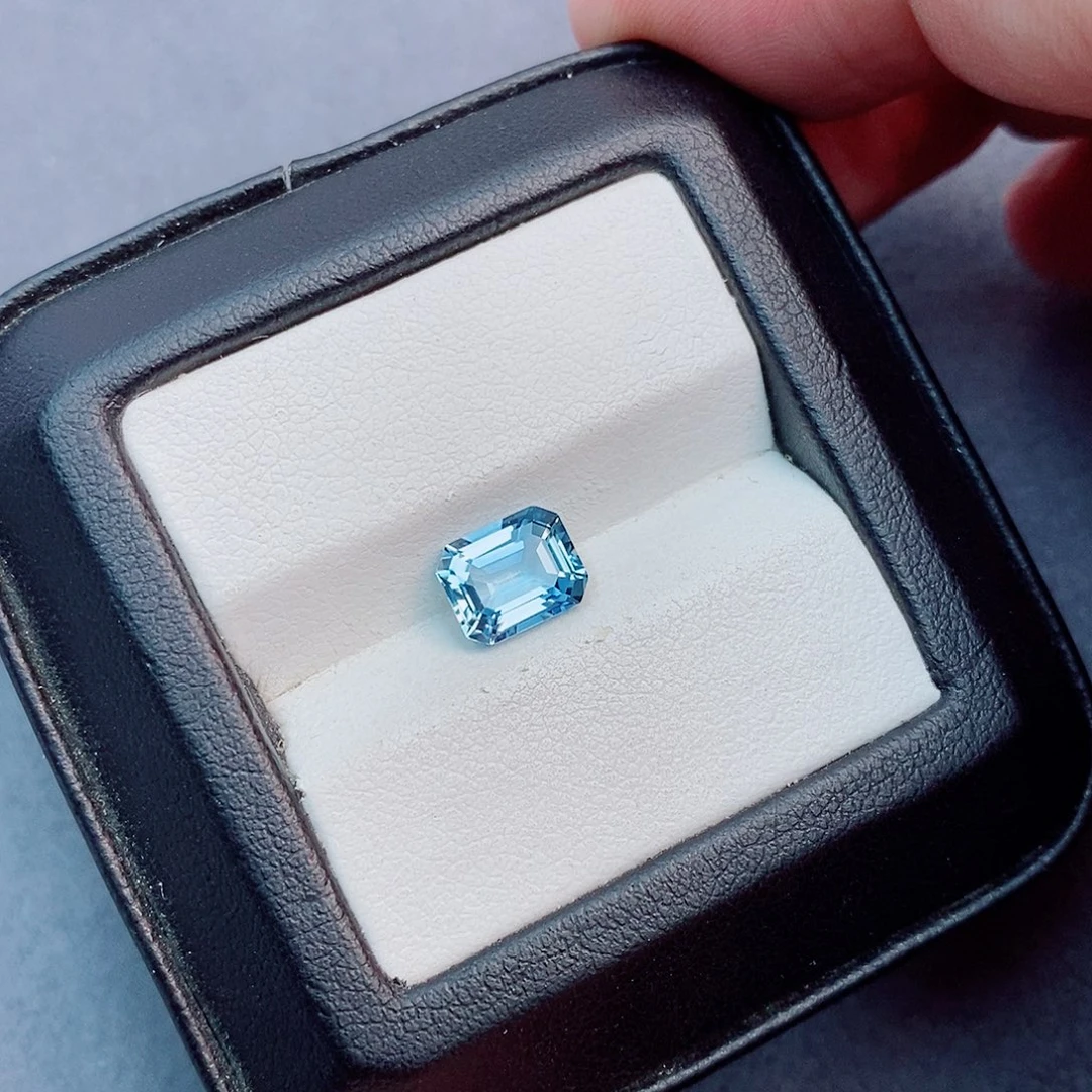 未镶嵌笔搁海蓝宝石1.685ct 圣玛利亚
