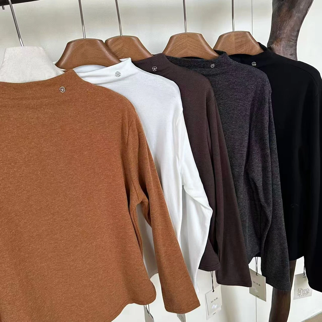 33推荐 MJ#7701 日系半高领上衣 2025-11-09