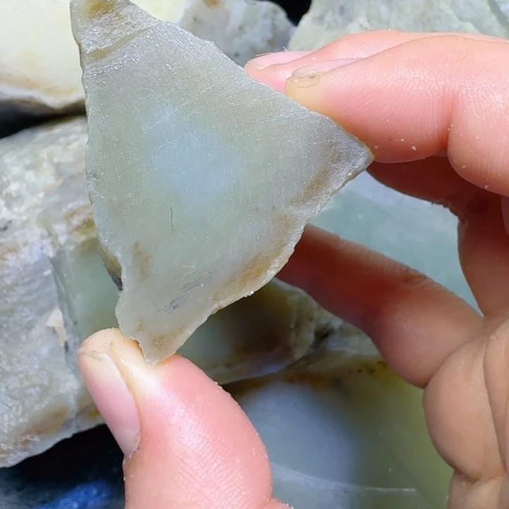 和田玉未镶嵌珠宝半成品