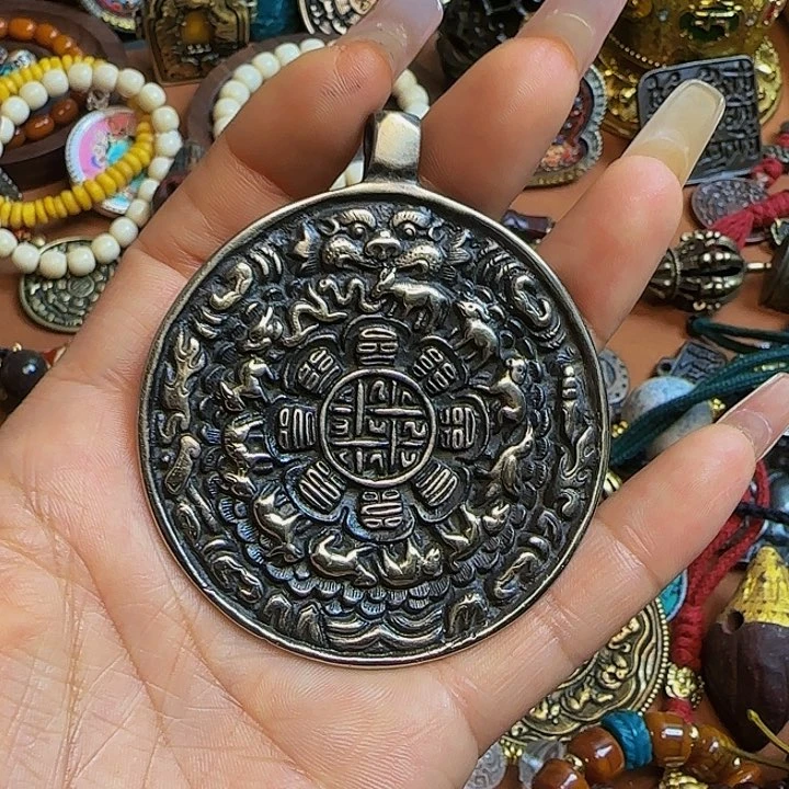 泥塑@*C谢谢，扎西德勒