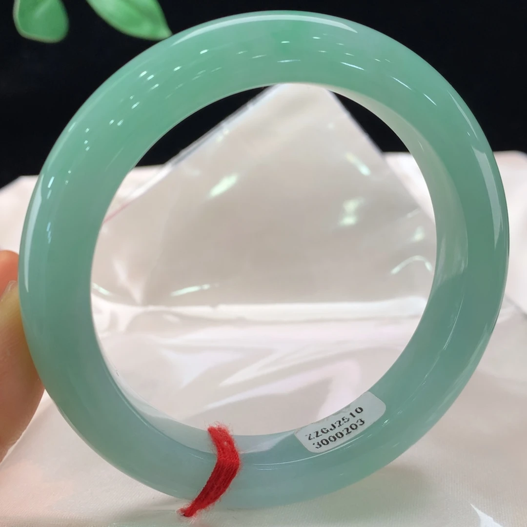 翡翠未镶嵌手镯0203