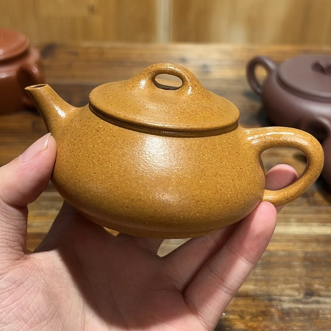 茶壶紫砂紫砂的味道很
