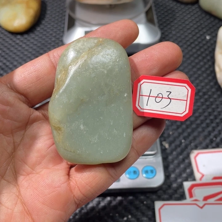 颈饰未镶嵌和田玉103