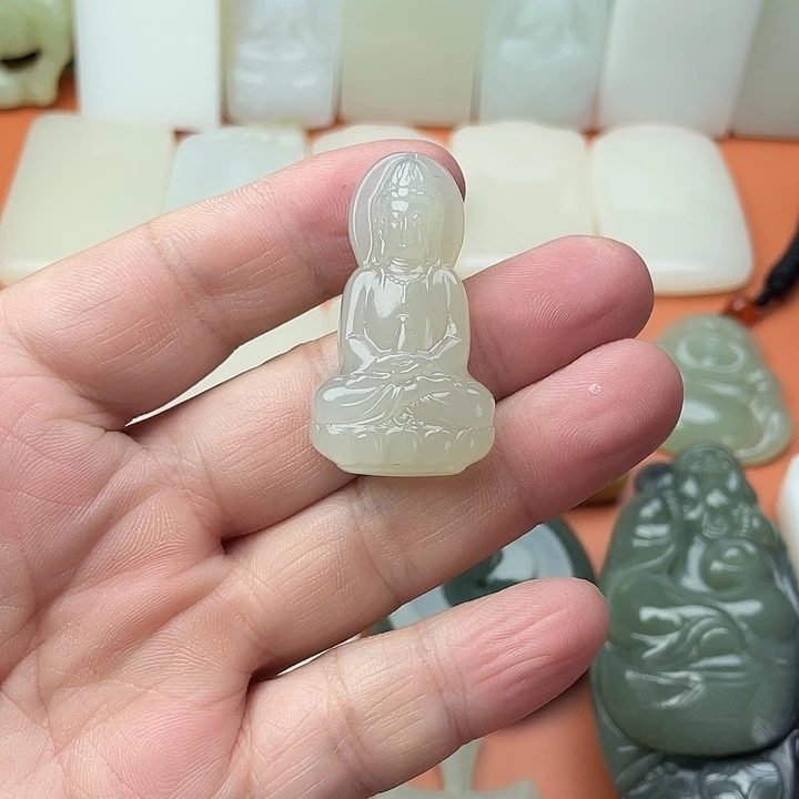 ，青海料正装观音精品小吊坠