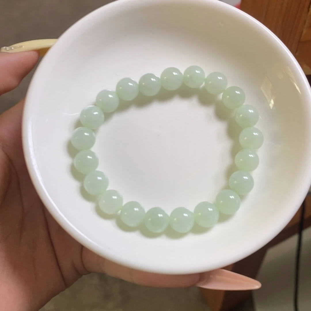 翡翠未镶嵌手链晴绿底卡8.8