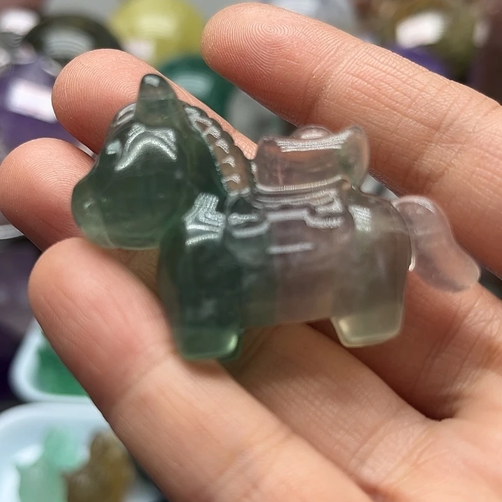 珠宝半成品水晶未镶嵌36克小马 马上有钱