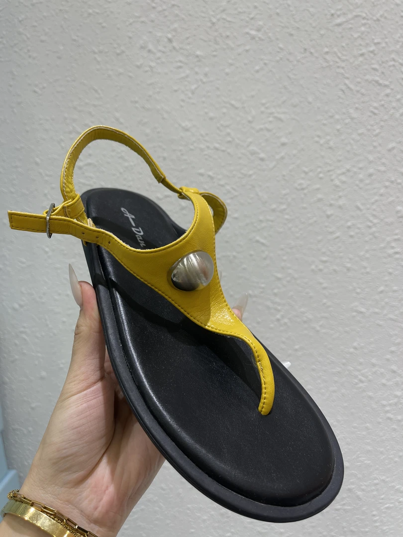 蜕变平底凉鞋220-1