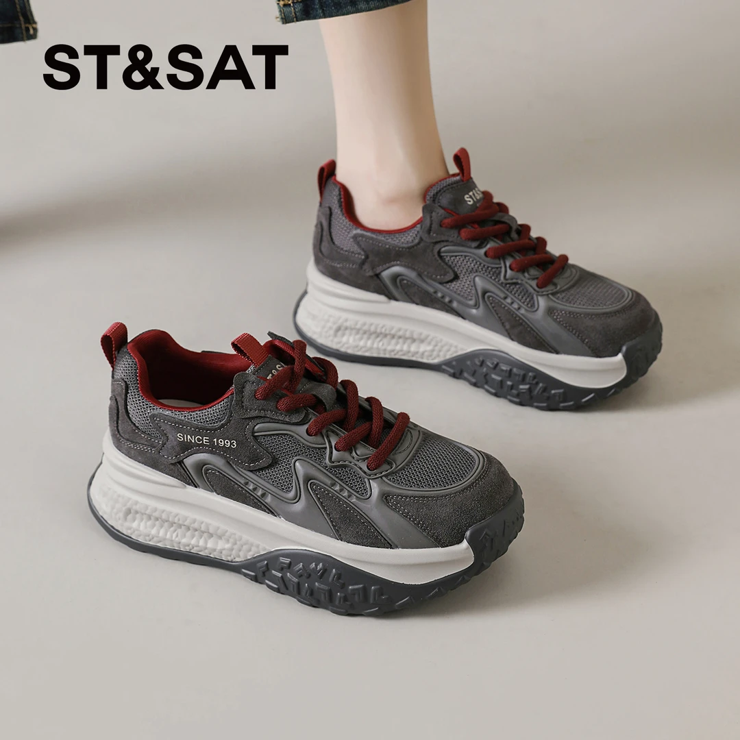 星期六松糕底防滑德训鞋2025秋季轻便休闲鞋厚底舒适ins运动鞋女