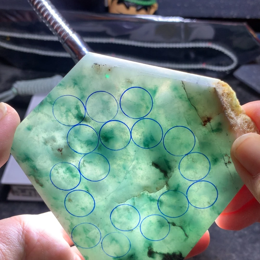 定制翡翠未镶嵌翡翠