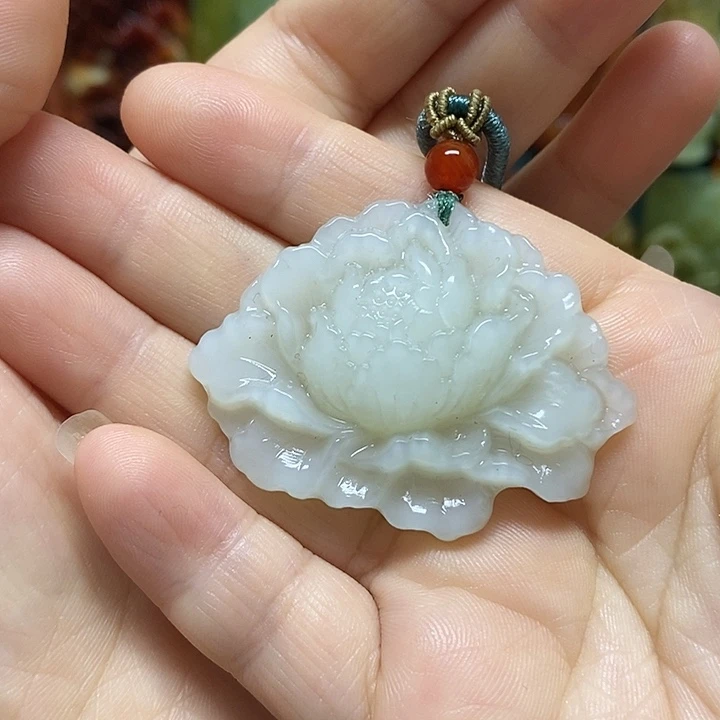 未镶嵌岫玉吊坠(赠链)
