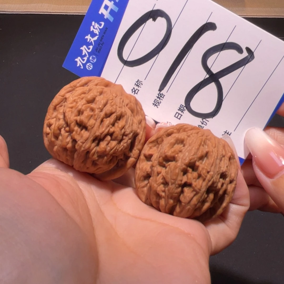 把件文玩核桃刘***.38s虎头