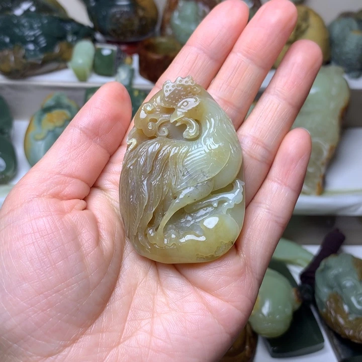 岫岩老玉（透闪石质玉）吊坠未镶嵌…****练