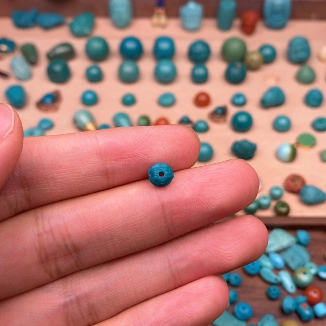 绿松石未镶嵌配饰沈*圣