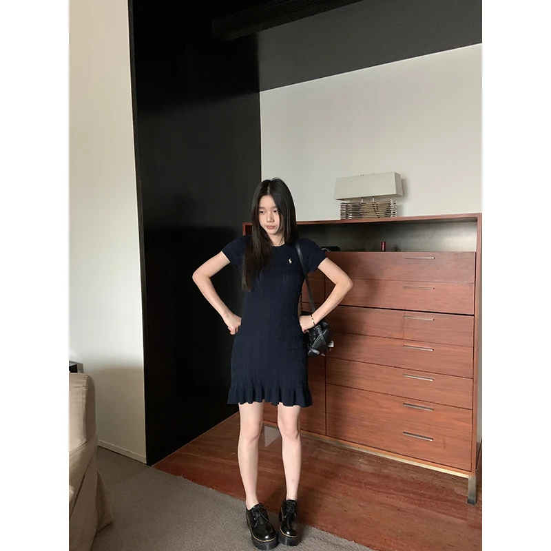 YOKLASS少女家 藏蓝色针织绣花连衣裙春季休闲随性短裙子 L32697S