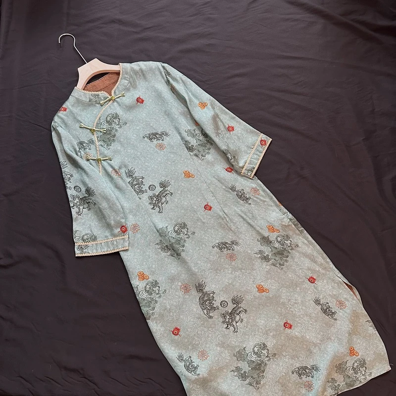 新中式老料重工气质时尚宽松连衣裙2383