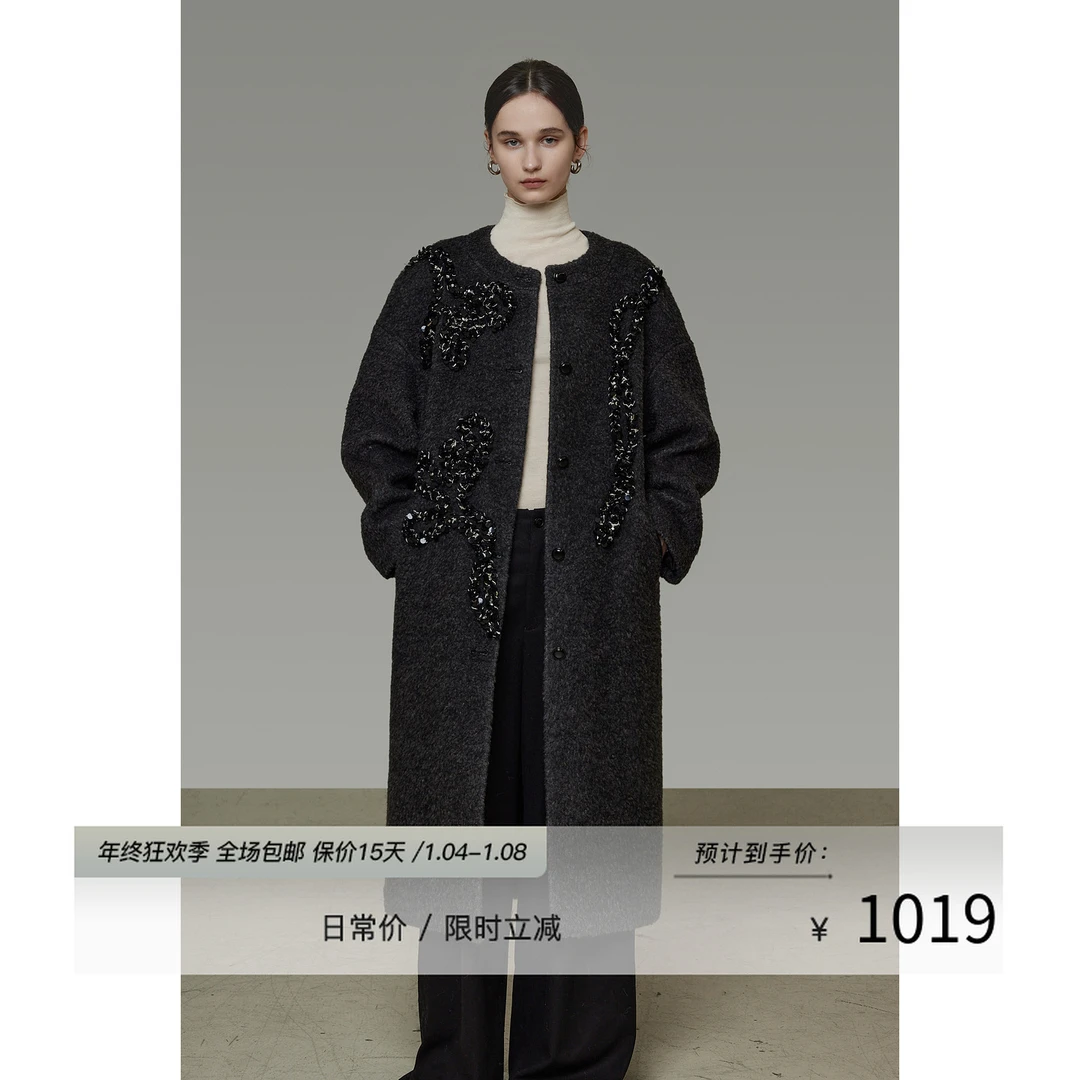 12.22上新【前片立体装饰 灵动利落】立体装饰毛呢大衣UD25W238