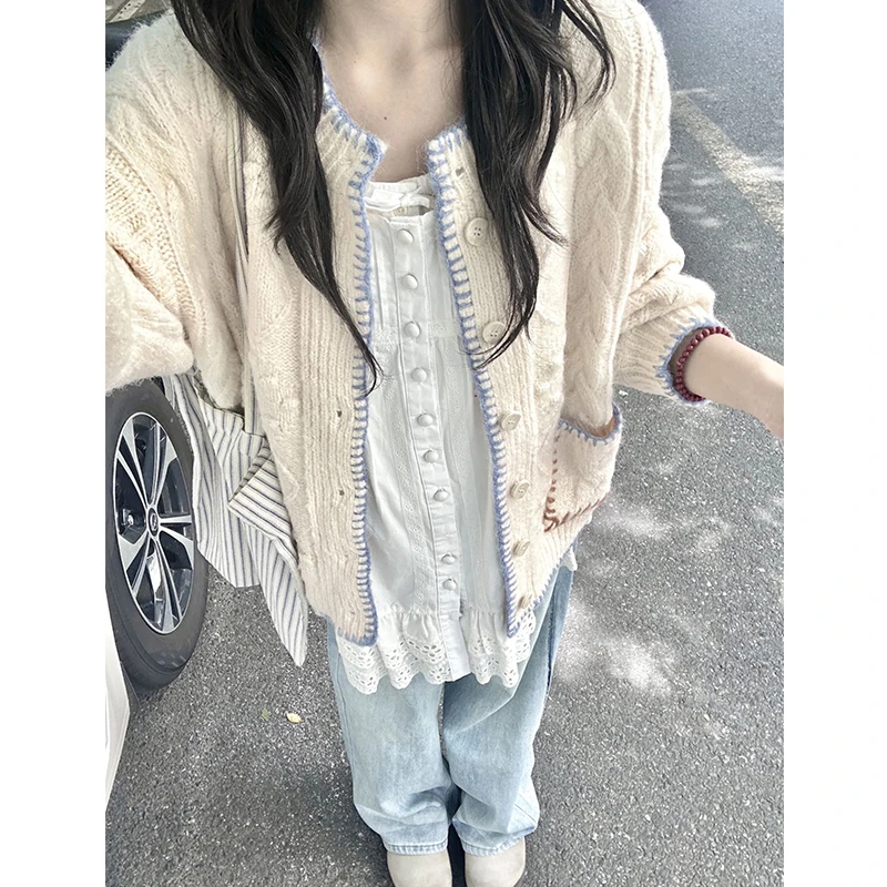 巨好看的早秋轻熟杏色麻花毛衣开衫外套女秋冬宽松慵懒风针织上衣