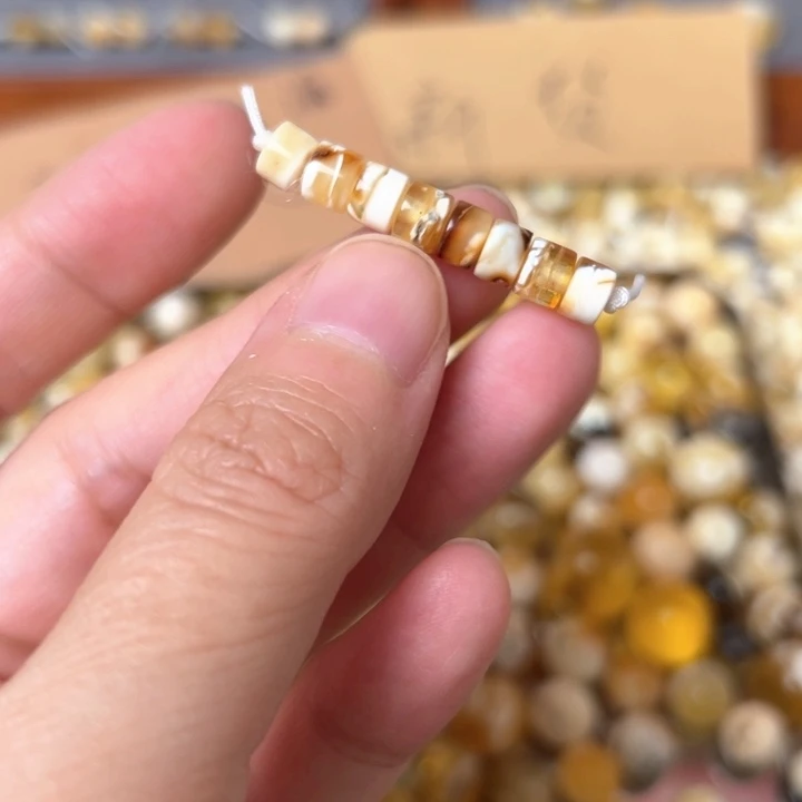 蜜蜡未镶嵌裸石5.6mm一组