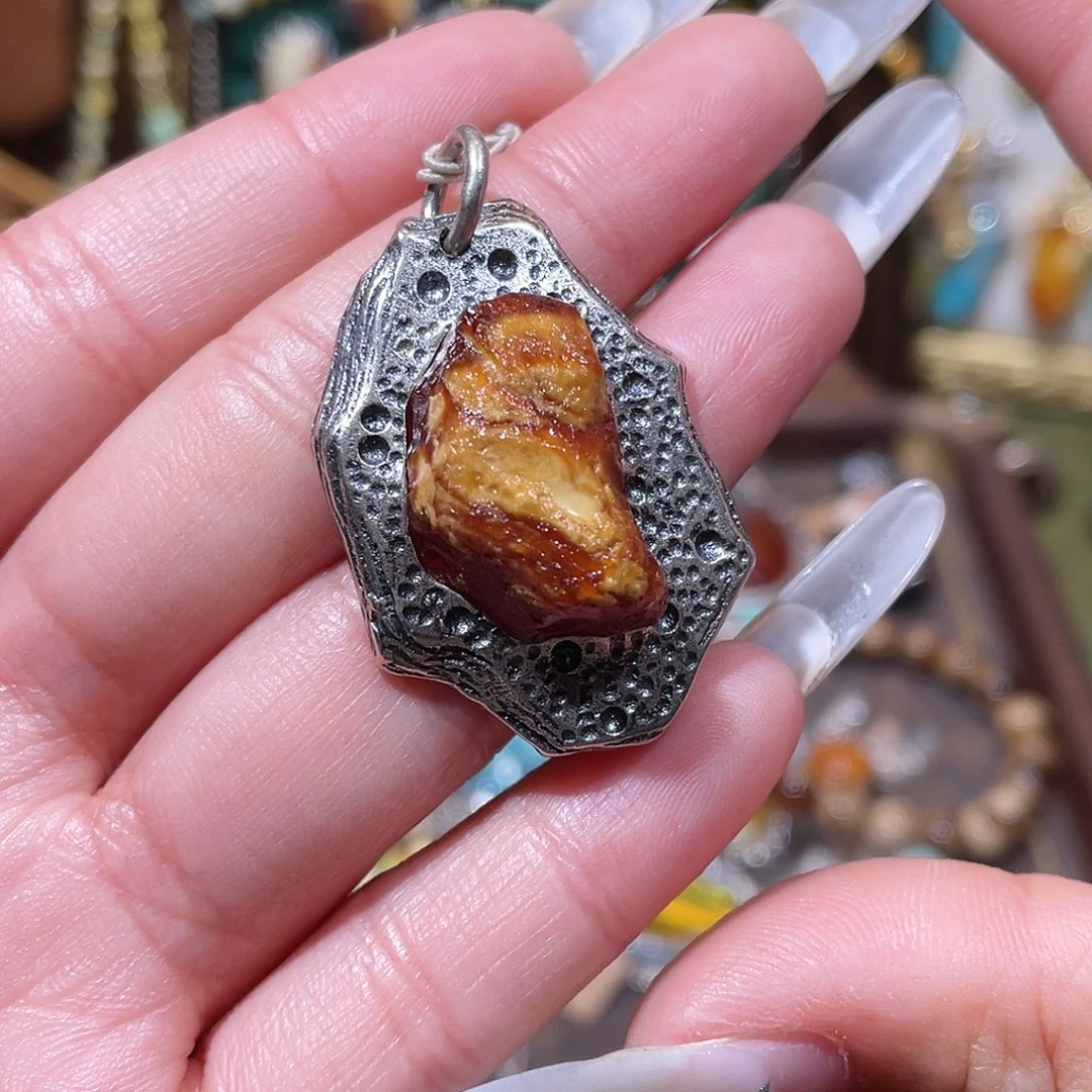 琥珀银S925镶嵌颈饰吊坠