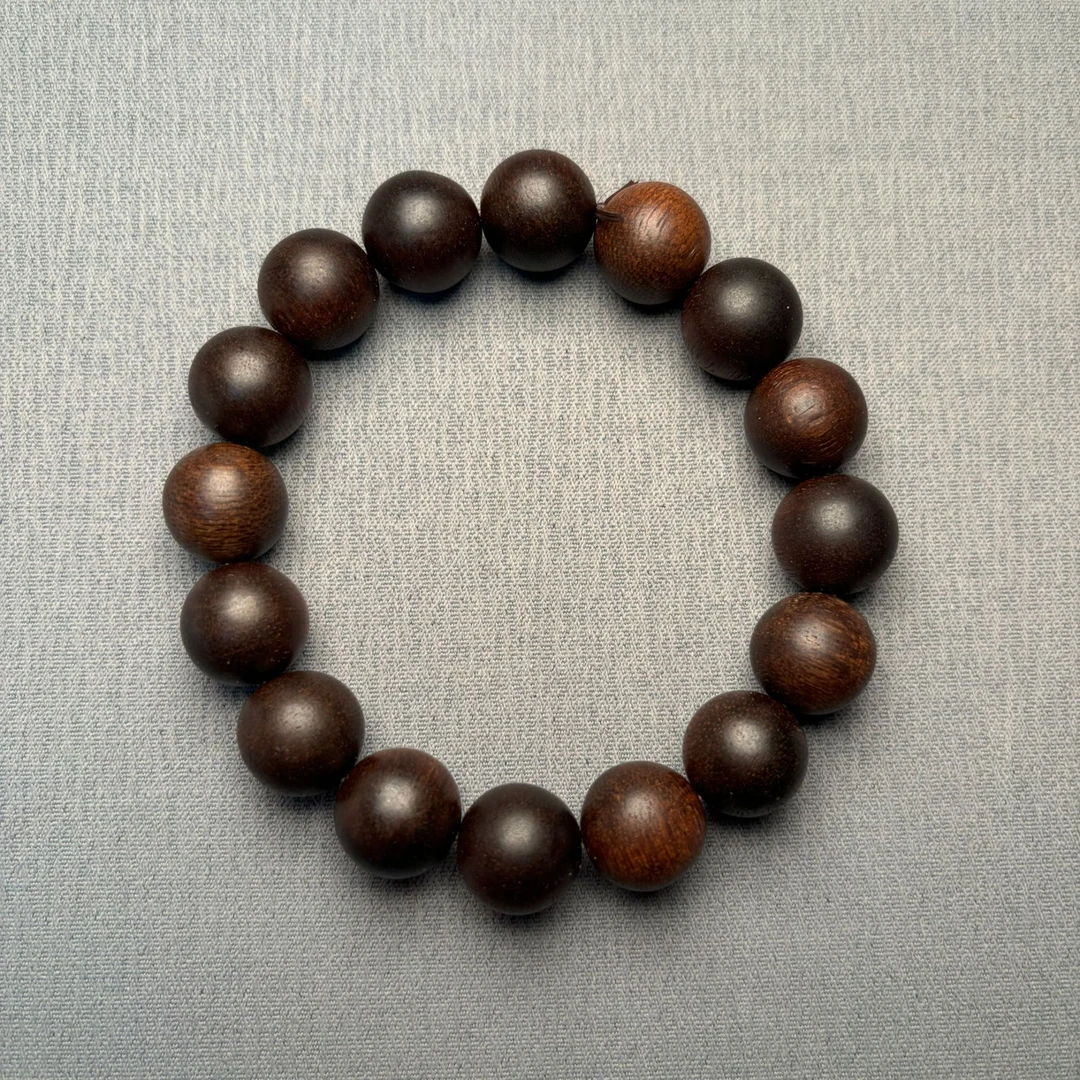 YDY071 沉香圆珠手串尺寸约14mm 多样性发一件