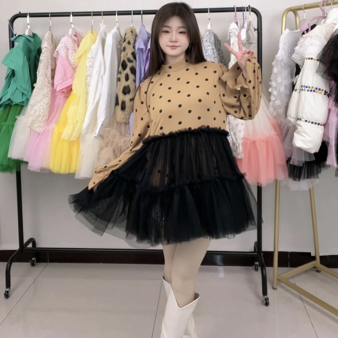 设计师款春夏网纱拼接连衣裙女款洋气重工蓬蓬裙漂亮别致斑点小衫