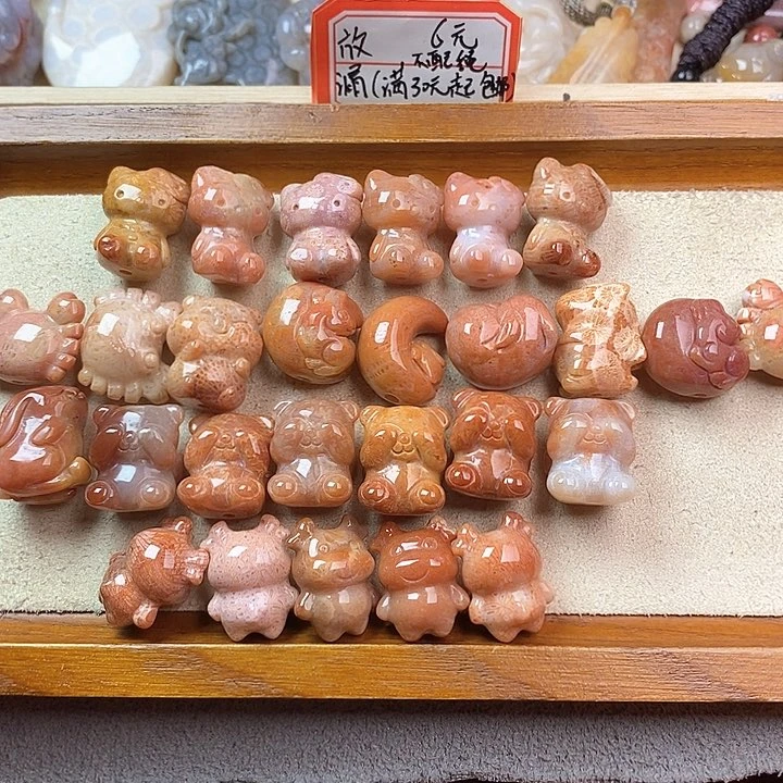 硅化玉颈饰未镶嵌黄****蹊