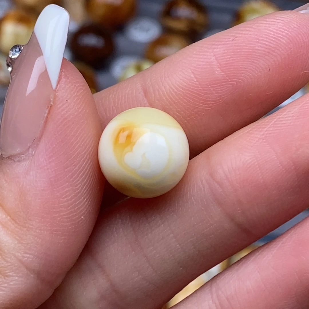 未镶嵌琥珀戒指圆珠