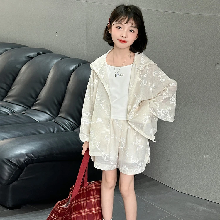 女大童夏季防晒衣套装2025新款儿童薄款外套短裤两件套连帽防晒衫