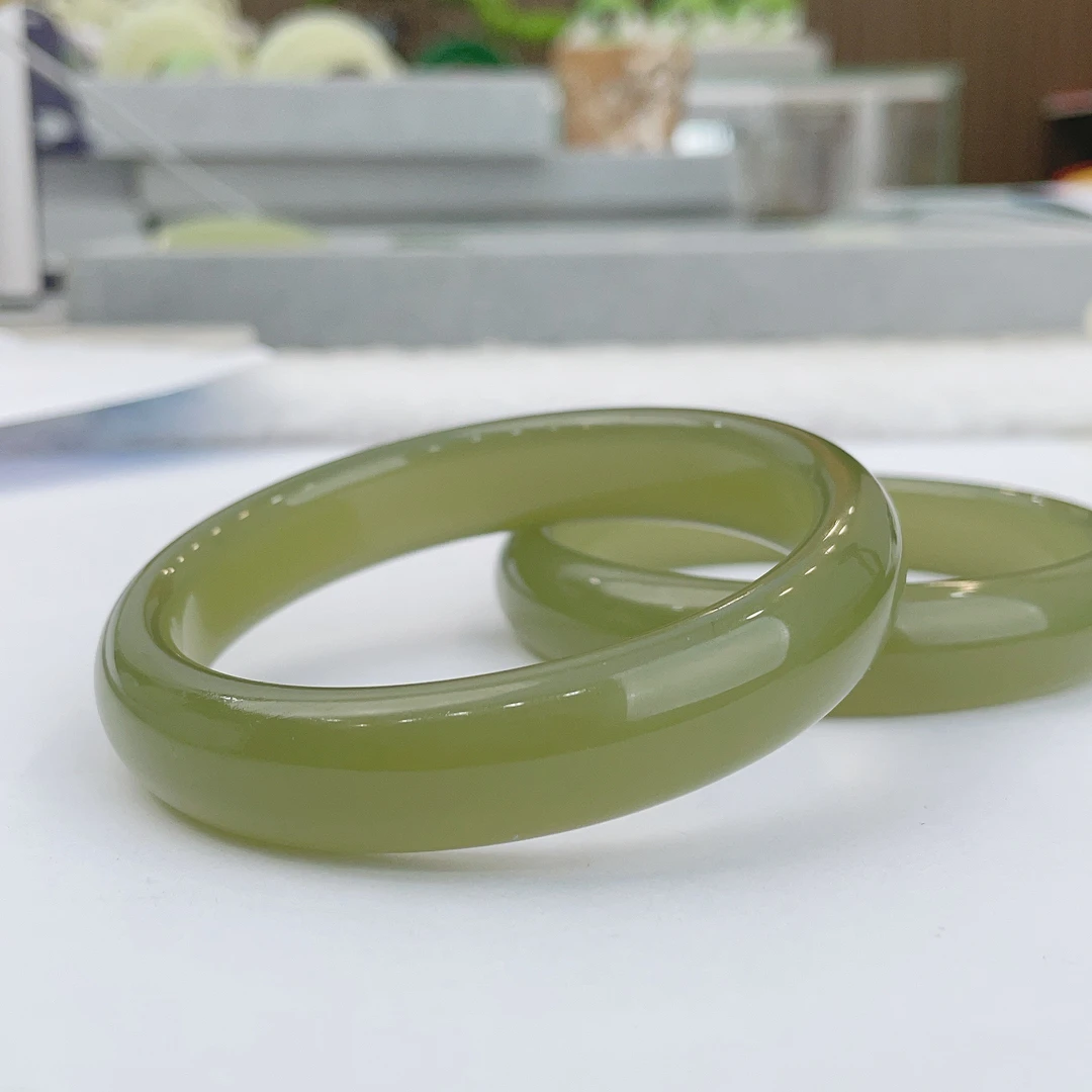 【高冰湖水】天然玉石 冰湖水手镯 宽13mm厚10mm