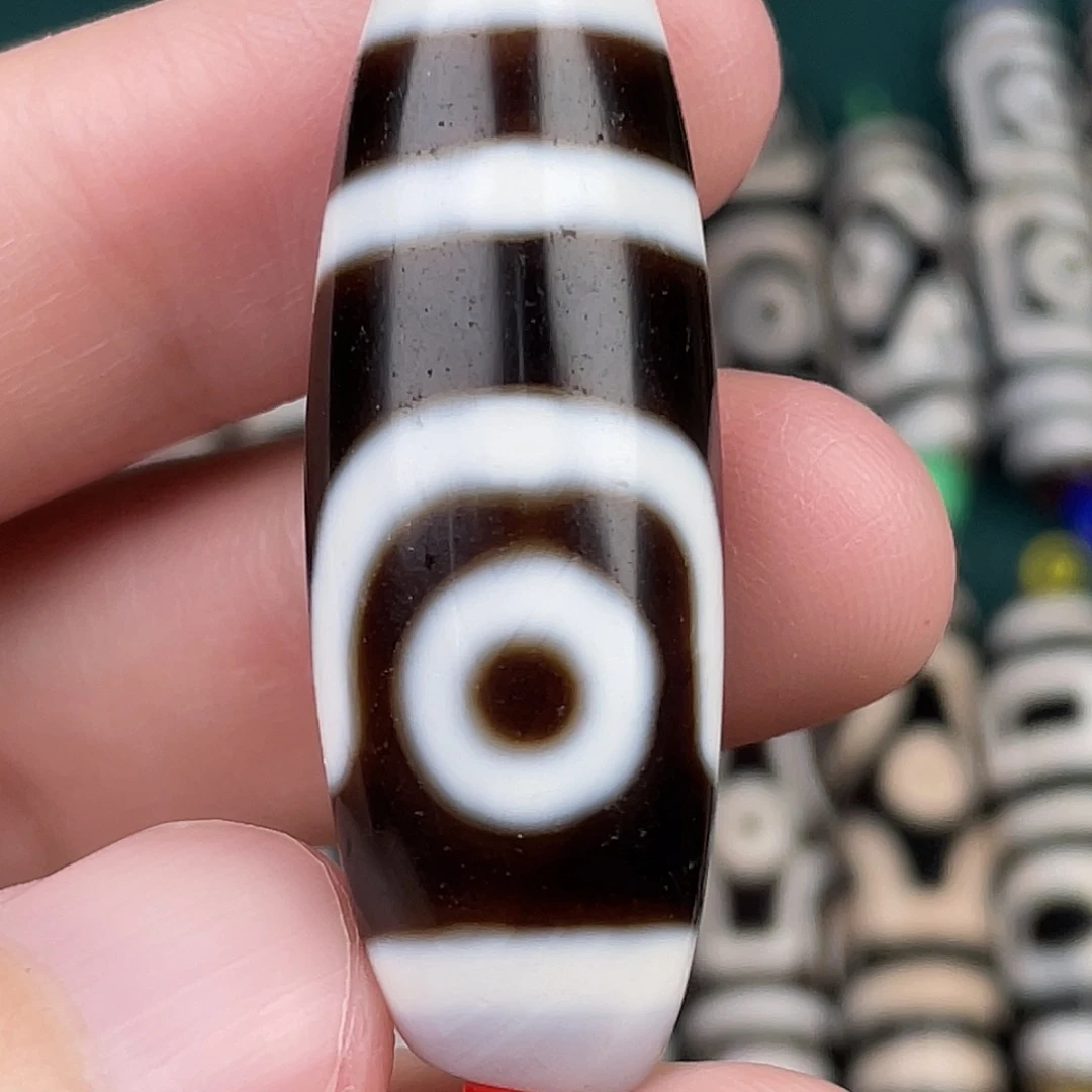 玛瑙/玉髓裸珠40 12.6 行运二眼图腾