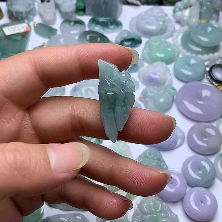 翡翠未镶嵌颈饰天然翡翠