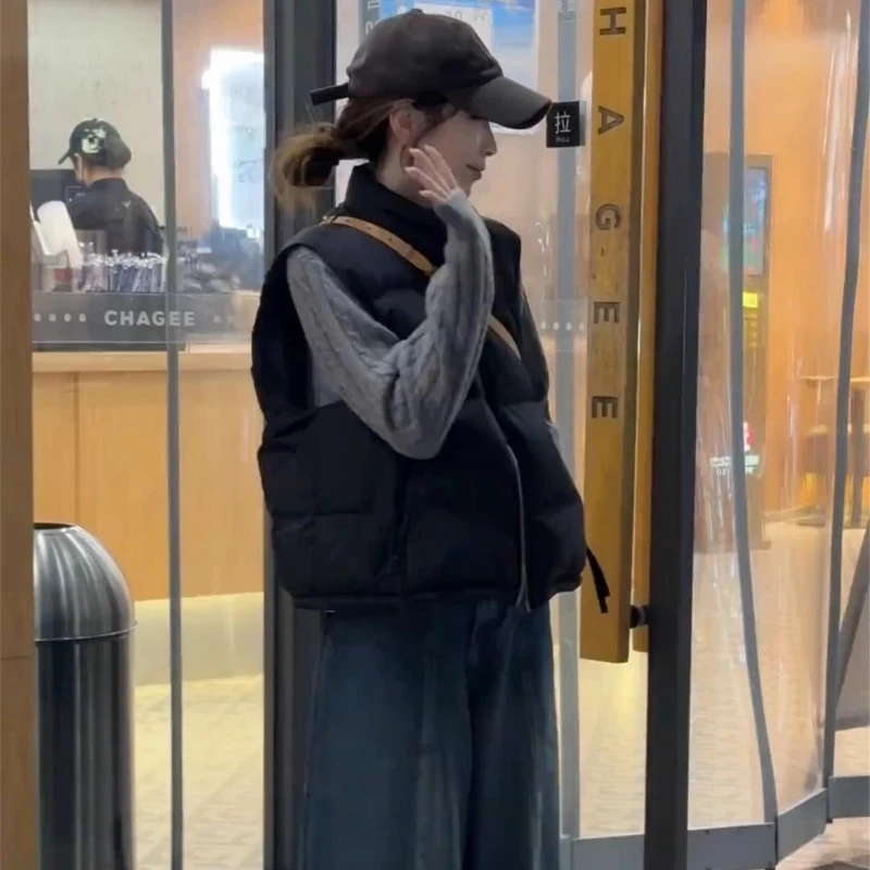 设计感短款立领棉服马甲女冬季新款2025叠穿洋气流行马夹潮