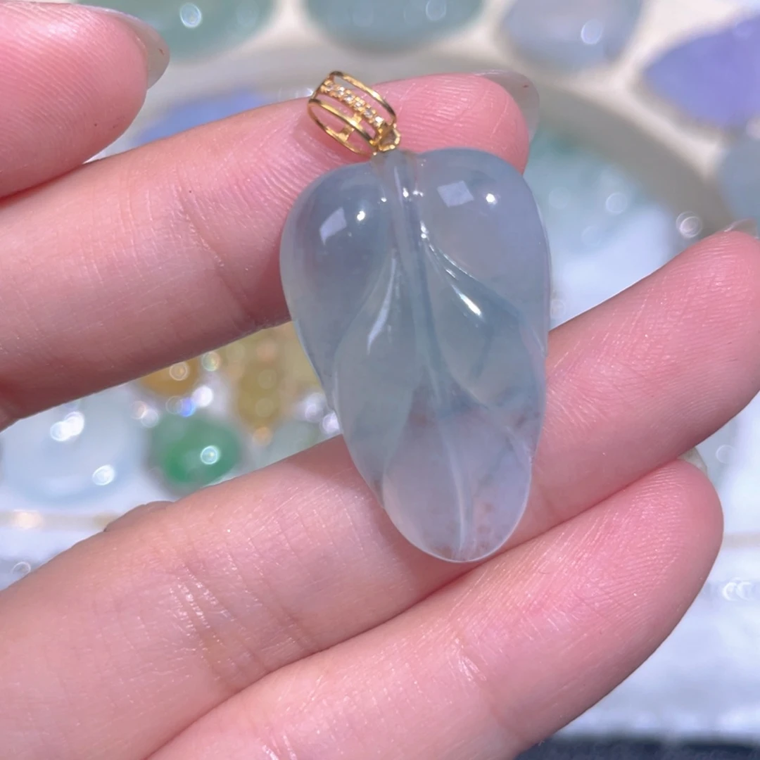 颈饰18K金镶嵌翡翠翡翠